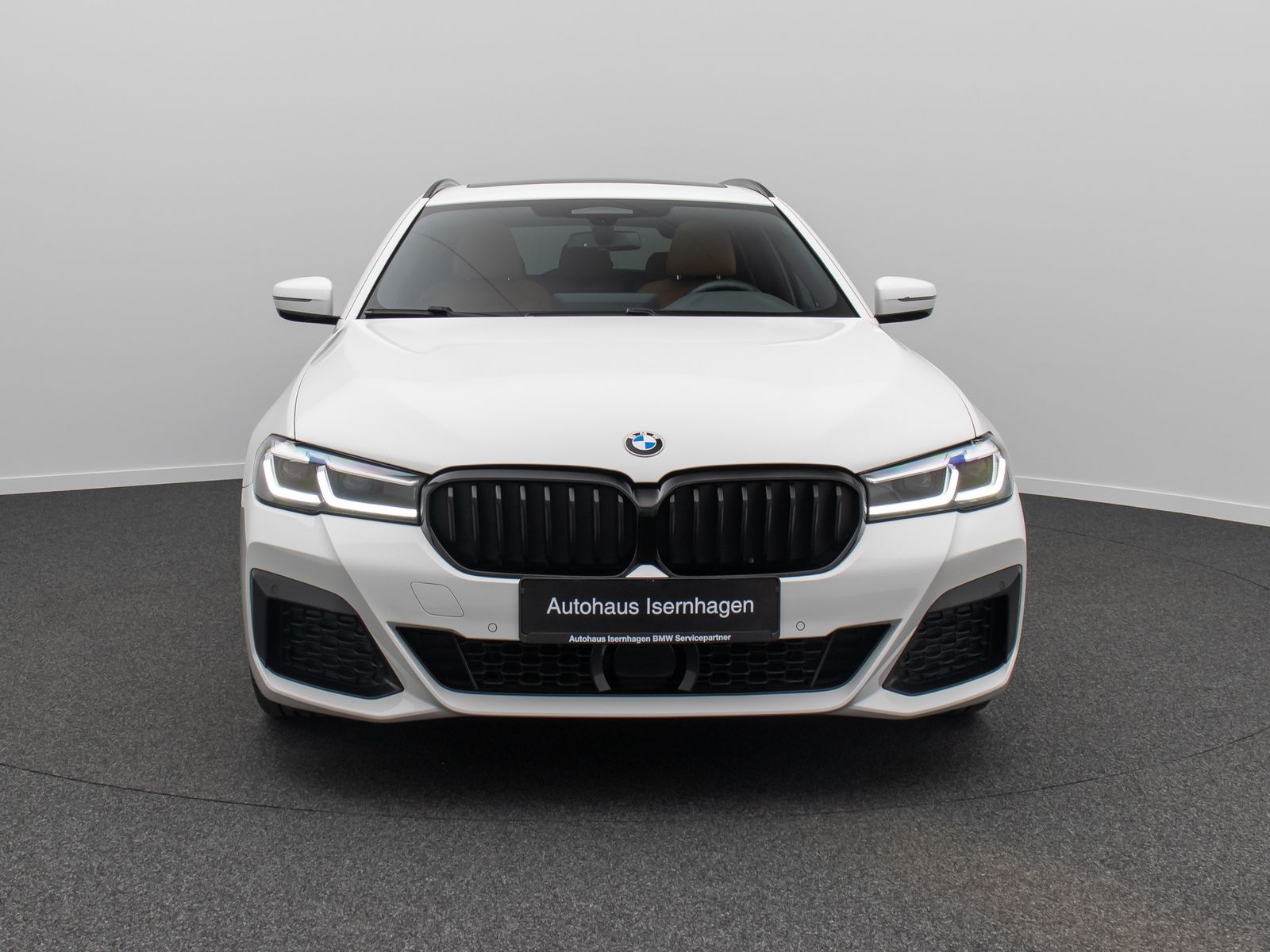 Fahrzeugabbildung BMW 530d M Sport Kamera DAB Memory ACC H/K Panorama