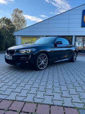 BMW 220i Cabrio  M Sport