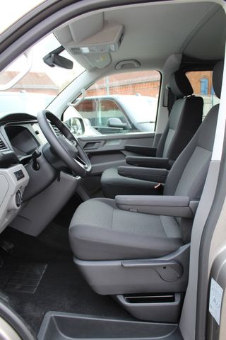 Volkswagen T6.1 Kombi 150PS LED AHK ACC 7-Sitzer Standhzg