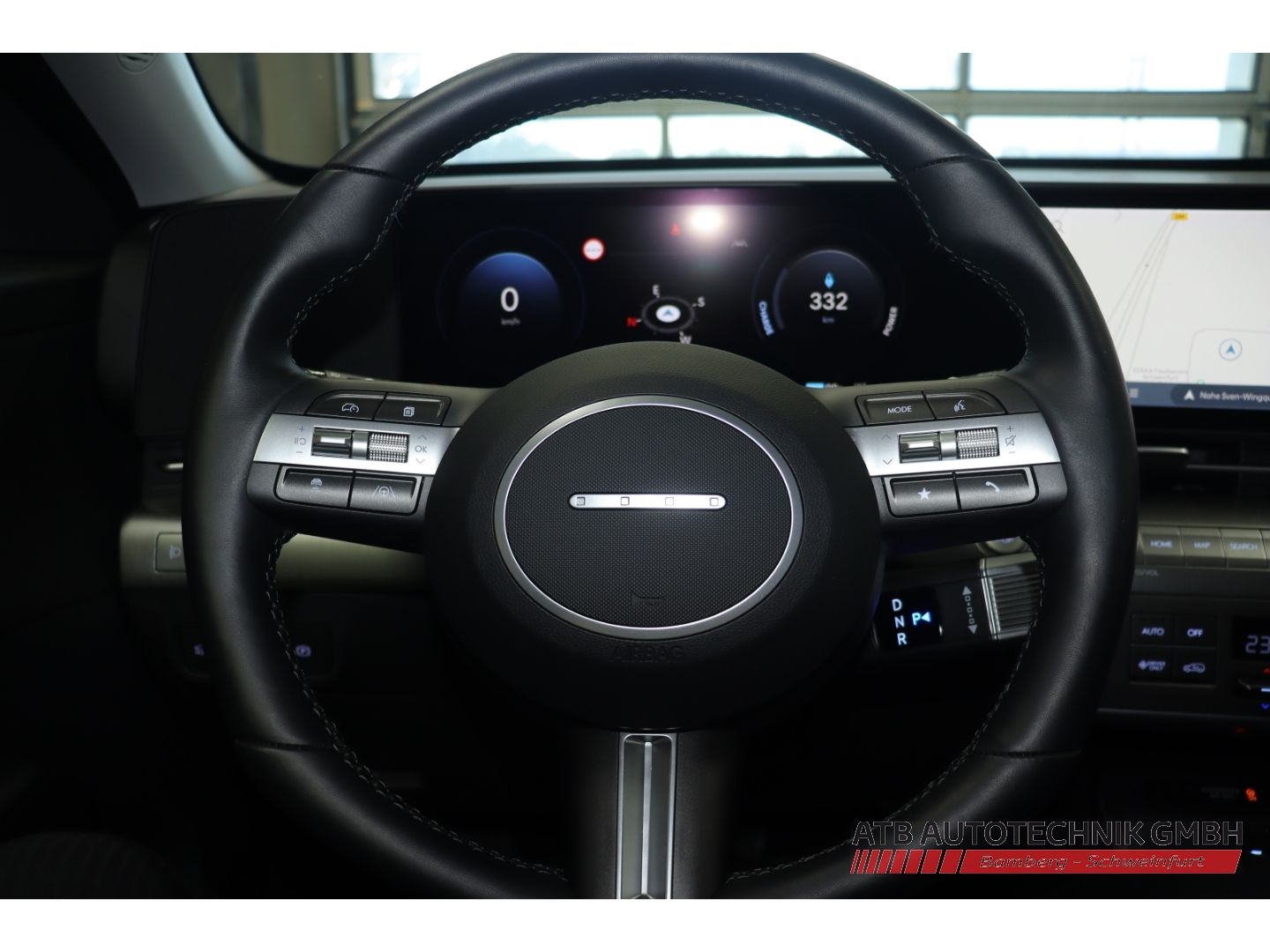 Fahrzeugabbildung Hyundai KONA Elektro Trend 2WD 65,4kWh 99,3% SOH Navi 36