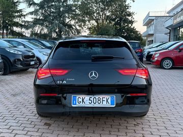 Mercedes CLA 180 Shooting Brake - 6
