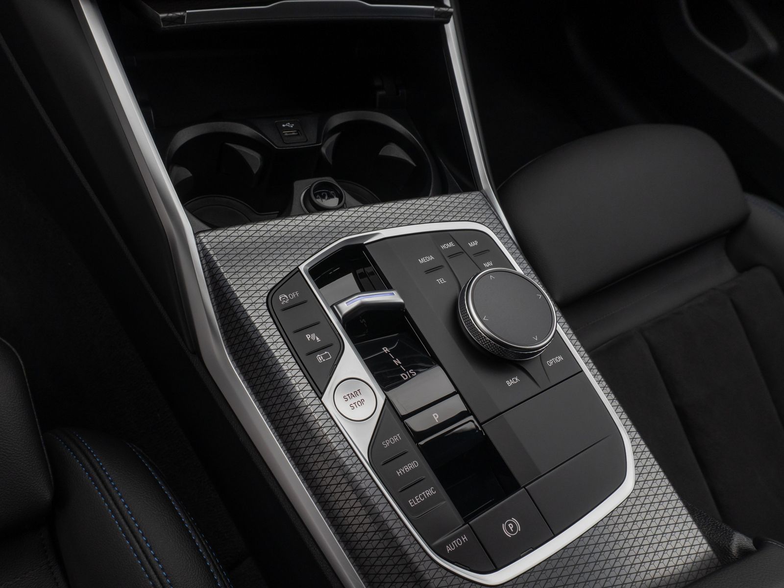 Fahrzeugabbildung BMW 330e M Sport HUD DAB PDC Geschwindigkeitsreg