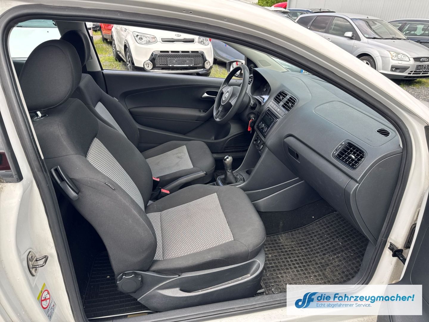 Fahrzeugabbildung Volkswagen Polo V Trendline Klimaautom Berganfahrass.*EXPOR