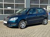 Skoda Fabia Ambition + Einparkhilfe + Service-Paket + - Skoda Fabia: Se