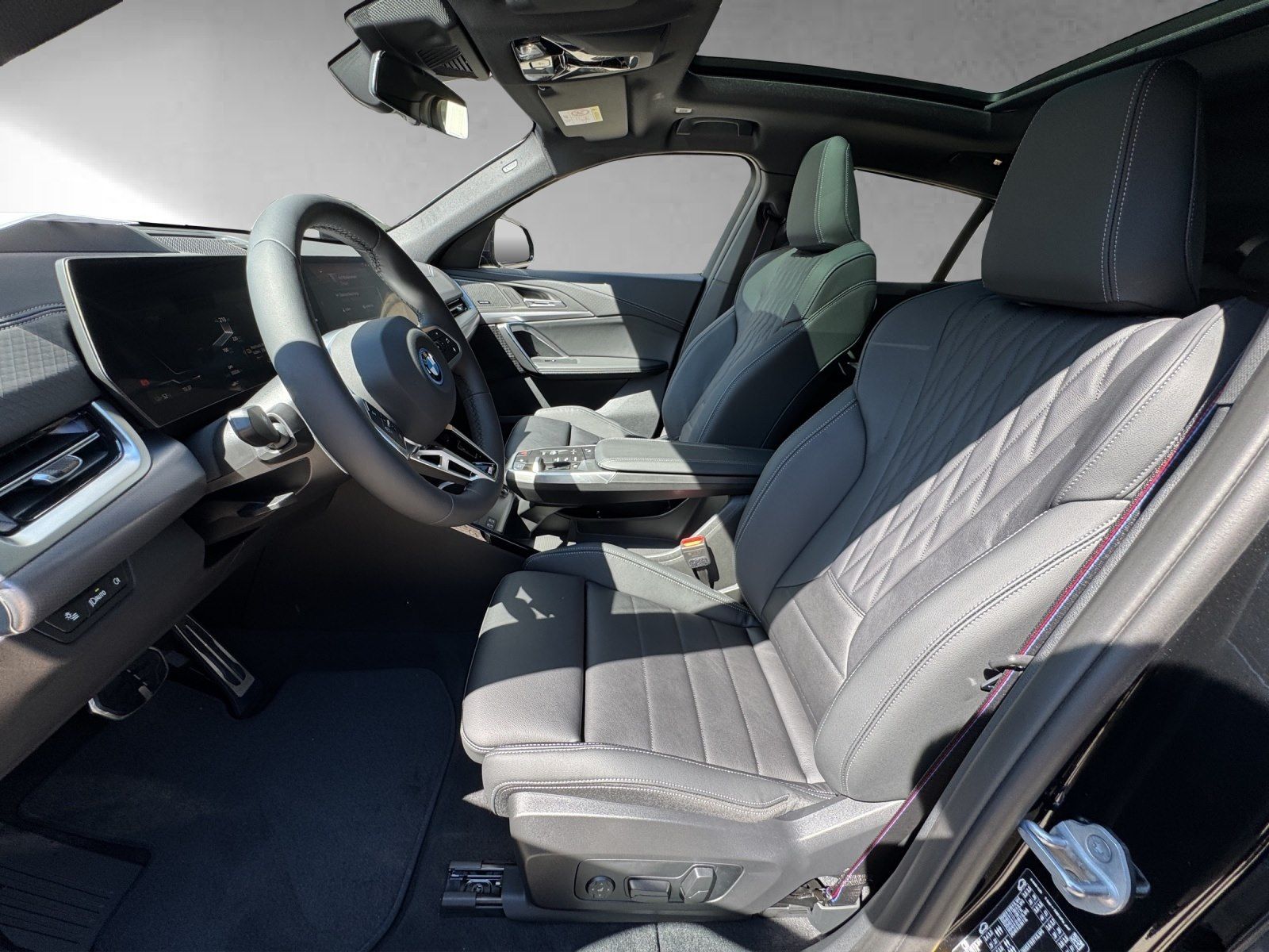 BMW iX2 - Bild 9