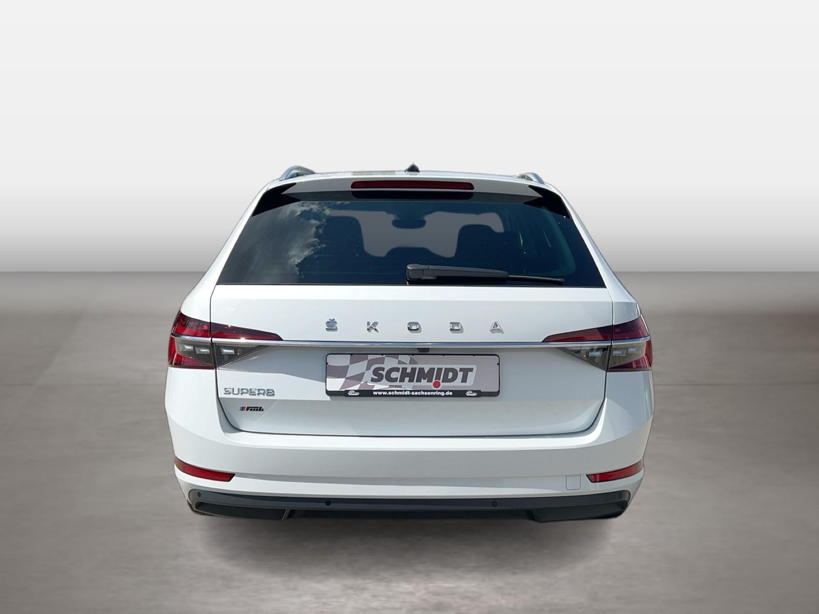Skoda Superb Combi 2.0 TDI Style AHK RFK 19" NAVI ACC