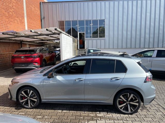 Volkswagen Golf - Bild 2