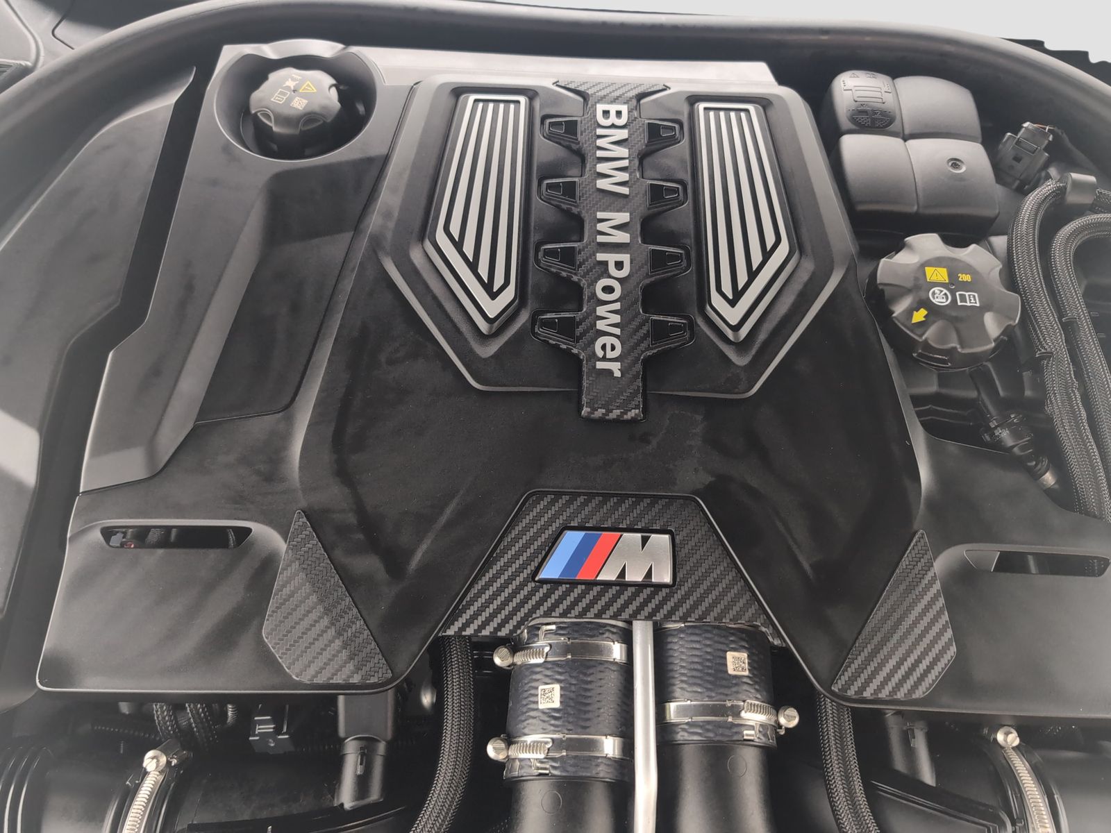 BMW M8 - Bild 16