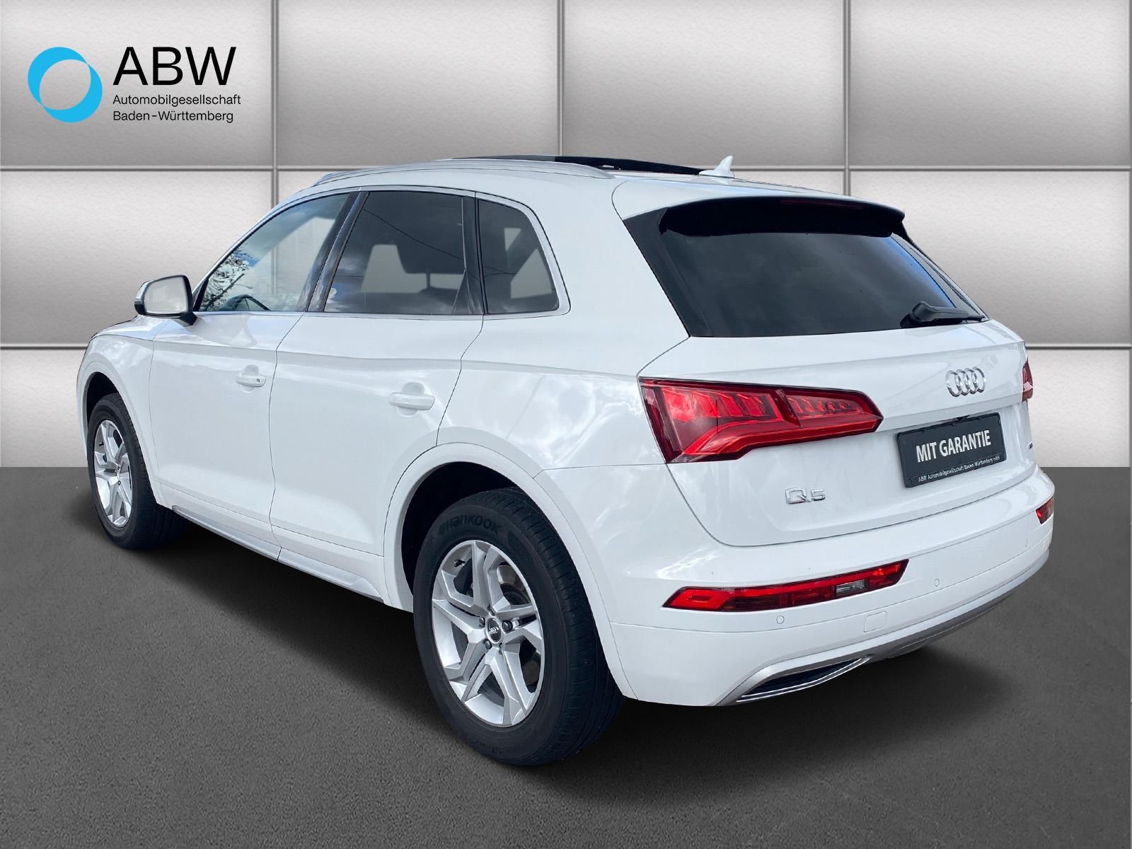 Fahrzeugabbildung Audi Q5 35 TDI quattro design 2.0 TDI EU6d-T Pano