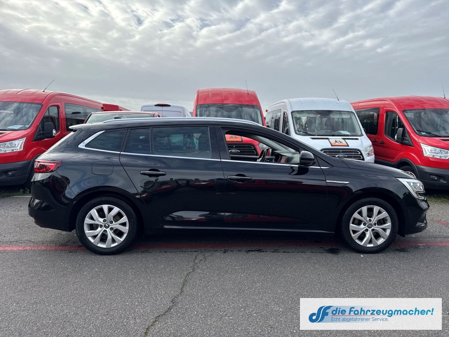 Fahrzeugabbildung Renault Megane IV Grandtour Automatik Limited *EXPORT