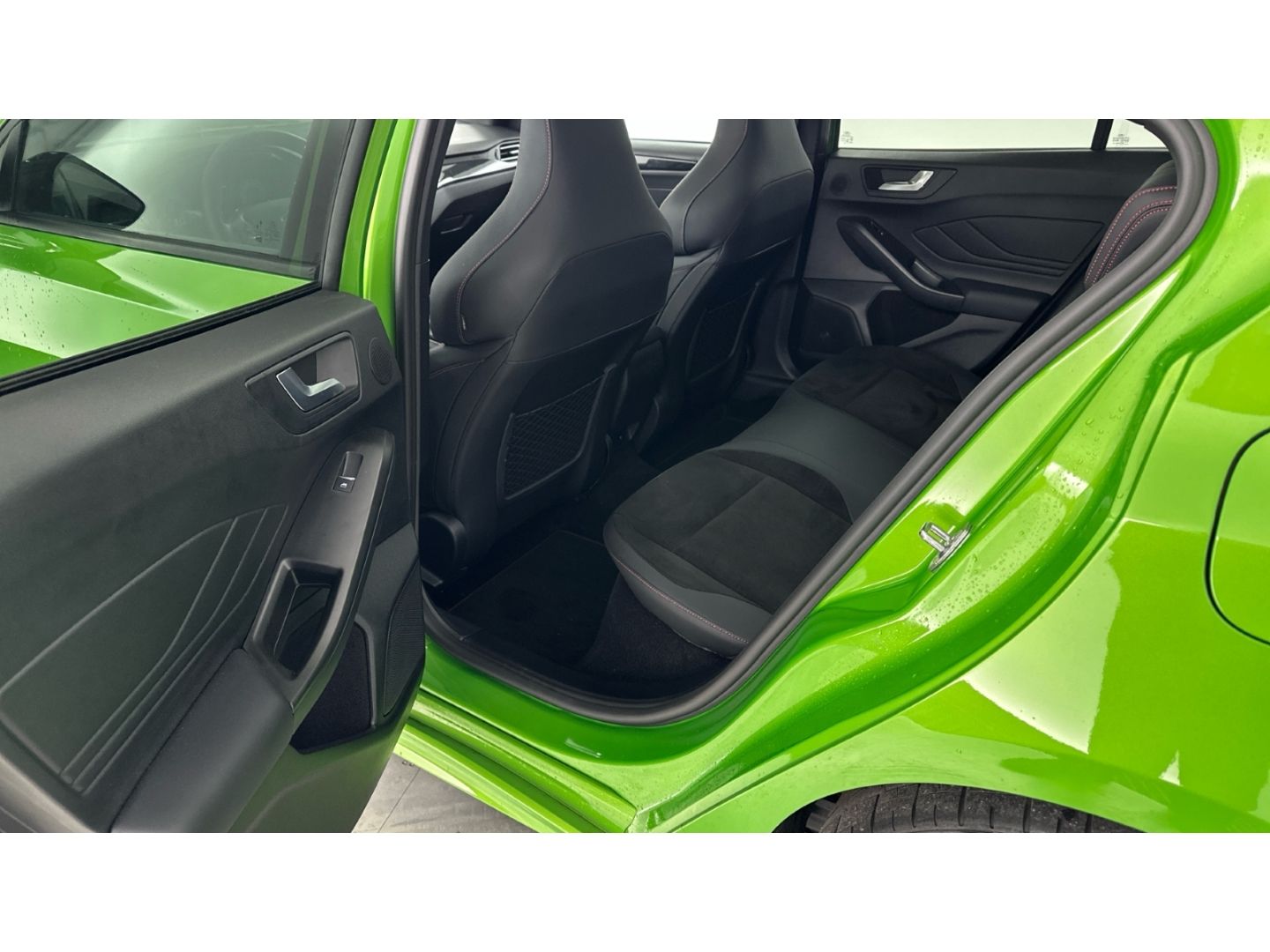 Fahrzeugabbildung Ford Focus ST X 2.3 EcoBoost