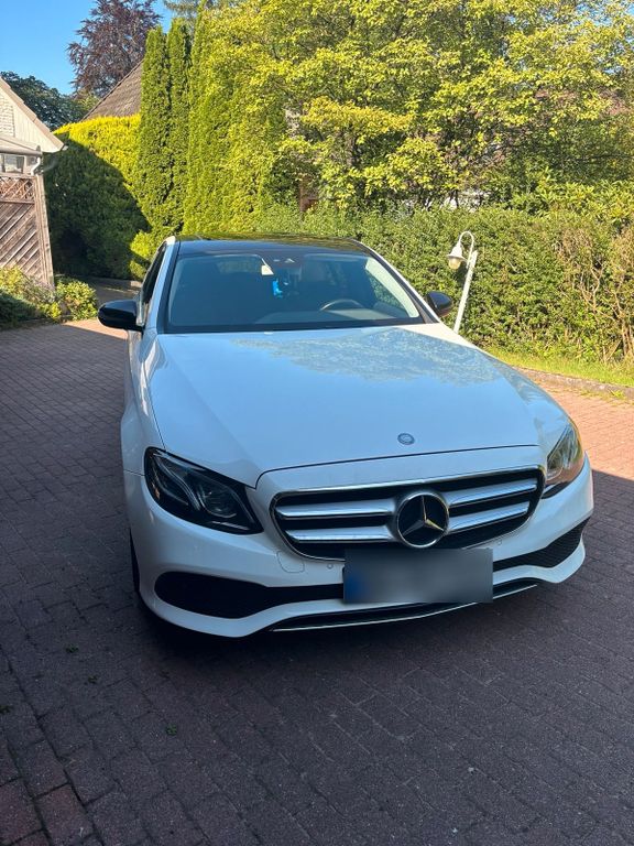 Image of Mercedes-Benz E 350