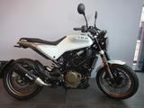 Husqvarna VITPILEN 401 Lenkerumbau - HUSQVARNA VITPILEN