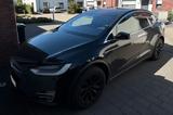 Tesla Model X 75D - schwarze Tesla Model X