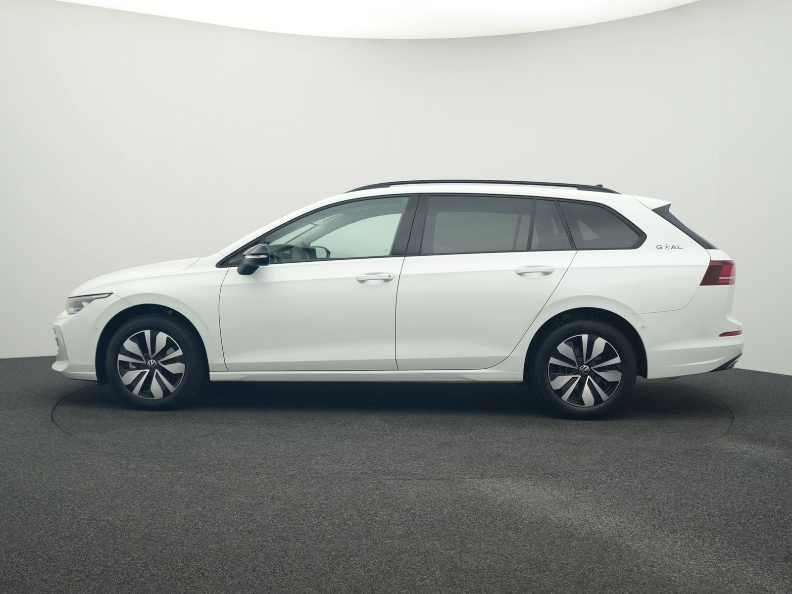 Volkswagen Golf 8 Variant 2.0 TDI DSG Goal LED NAVI AHK PAN imagem 3