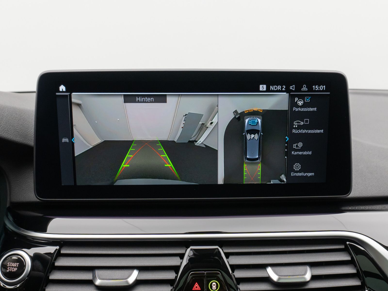 Fahrzeugabbildung BMW 530e xD Alarm DAB 360°Panorama H/K 4Klima Sport