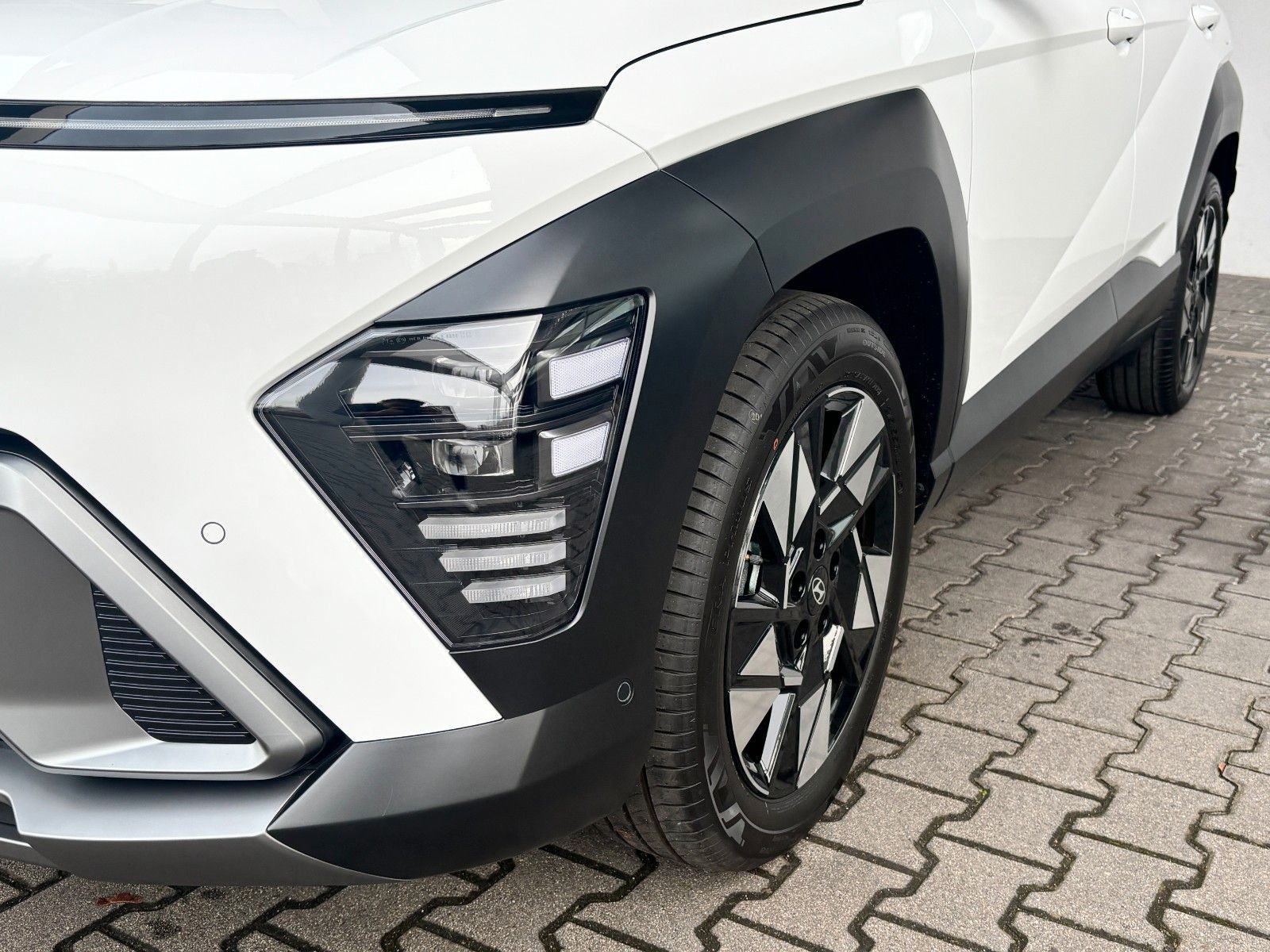 Fahrzeugabbildung Hyundai Kona 1.6 T-GDI Prime 360,Kamera,LED,Navi,SHZ,ACC
