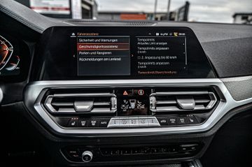 Fahrzeugabbildung BMW 430i Cabrio M Sport|KAMERA|SHADOWLINE|AMBIENTE