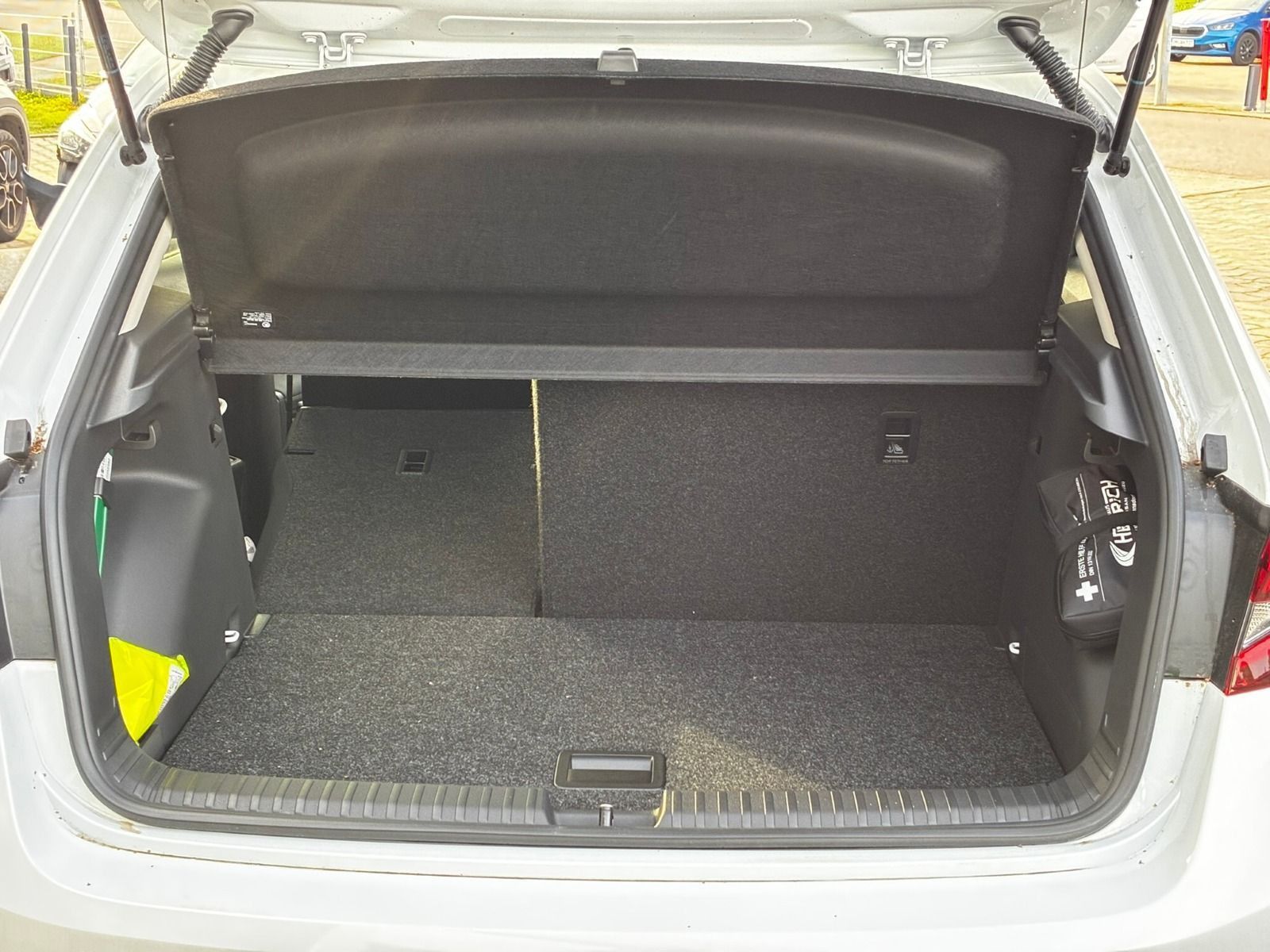 Fahrzeugabbildung SKODA Fabia 1.0 TSI Selection OPF