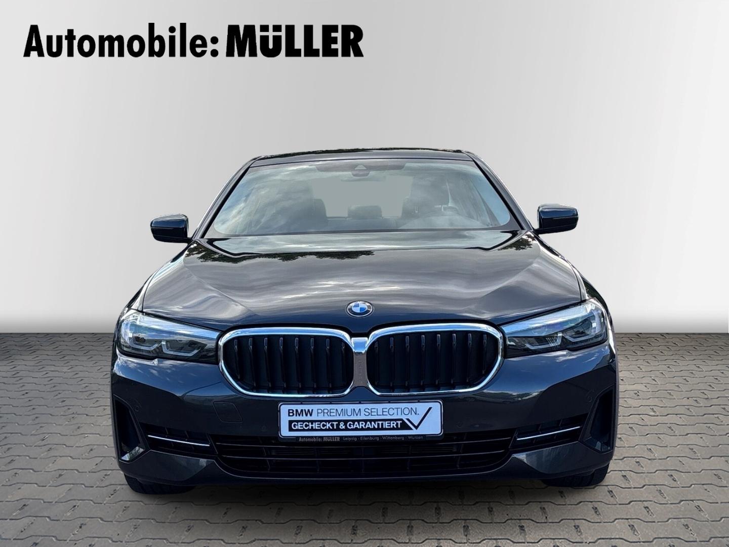 BMW 520 i Limousine+LED+Apple CarPlay+Kamera+DAB+
