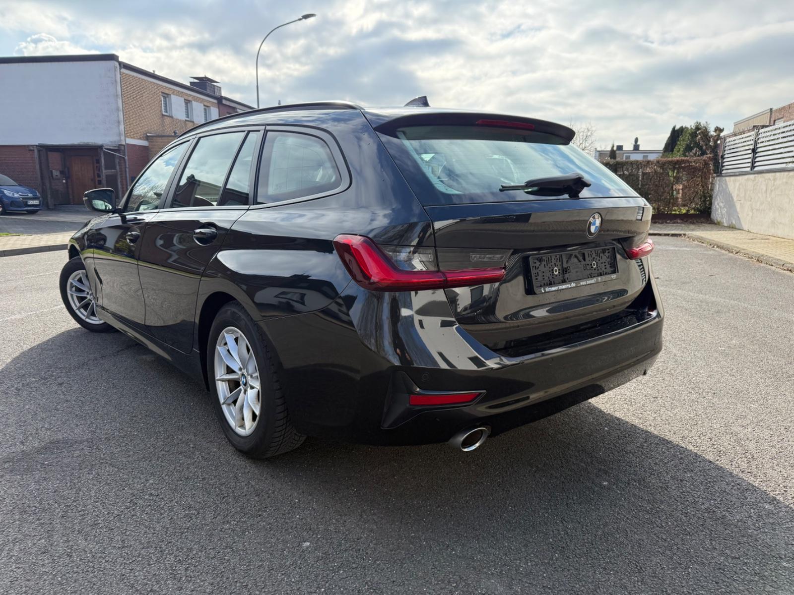 BMW 320 3 Touring 320 d Advantage