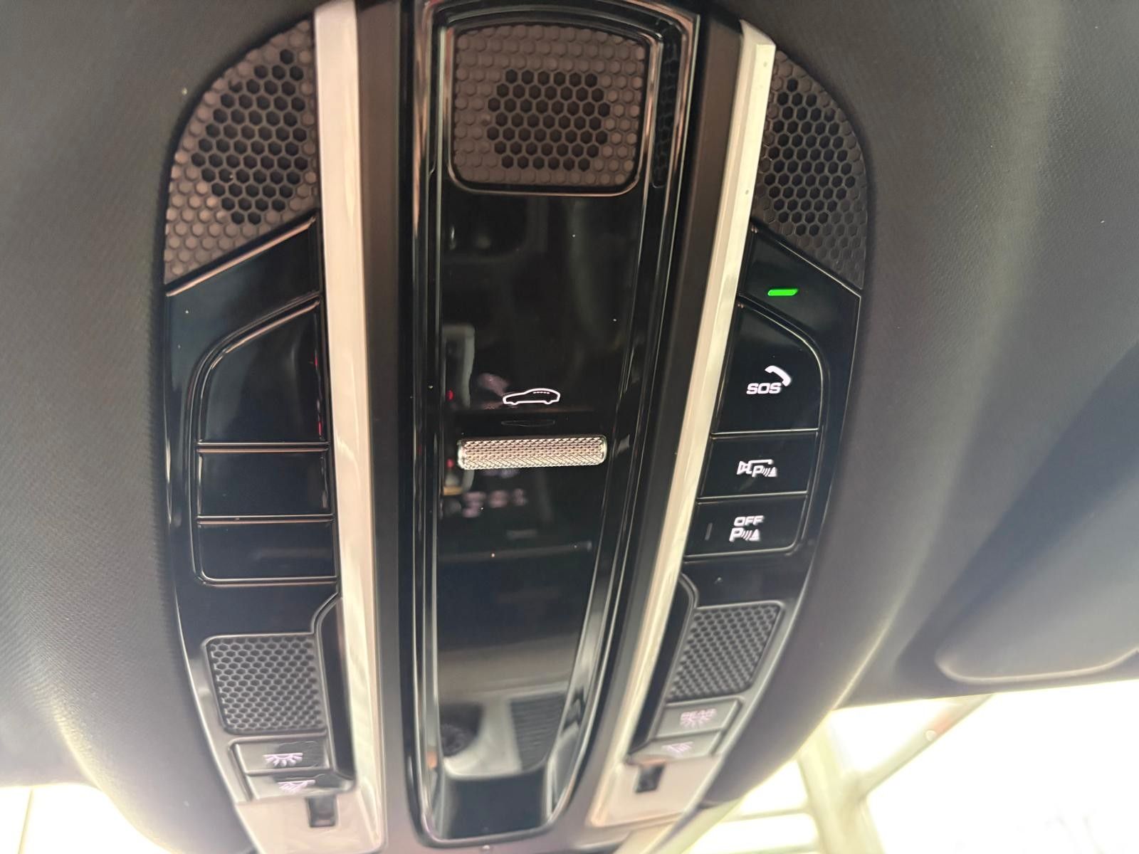 Fahrzeugabbildung Porsche Cayenne Coupe E-Hybrid/Platinum Edition