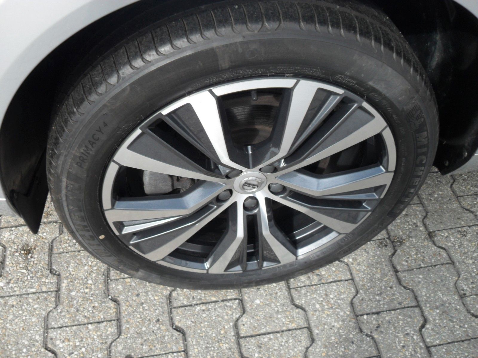 Fahrzeugabbildung Volvo XC 60 T6 Inscription | AWD