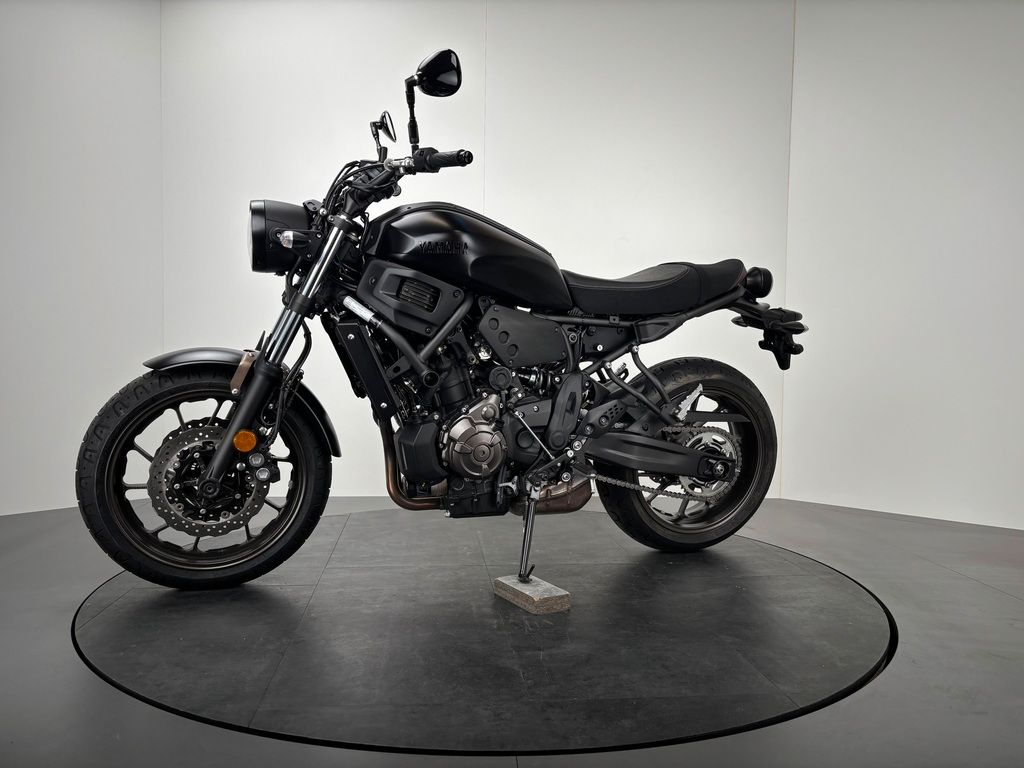 Fahrzeugabbildung Yamaha XSR 700 35KW *NEUWERTIG *SERIVCE NEU