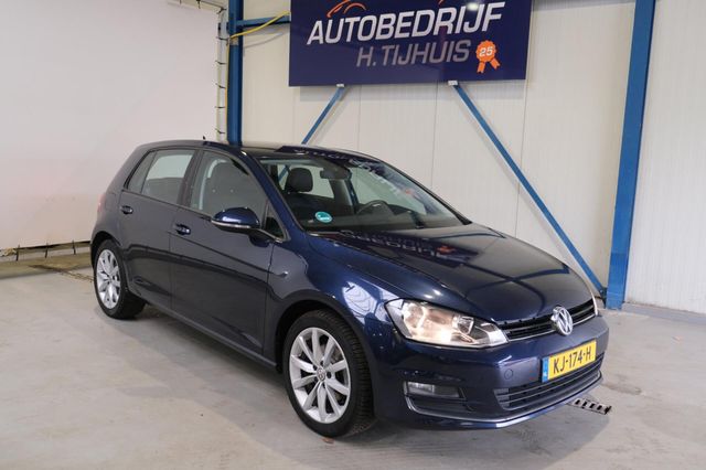 Volkswagen Golf 1.6 TDI Connected Series automatik