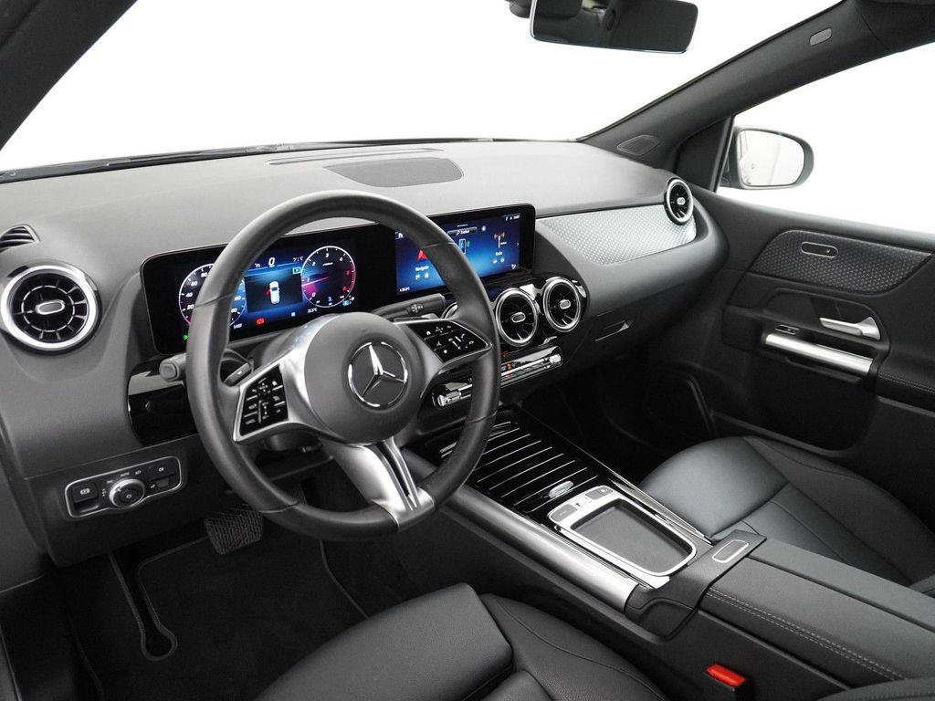Mercedes-Benz B 180 180d Luxury Line