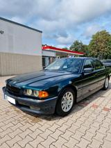 BMW e38 728i - BMW 728: E38