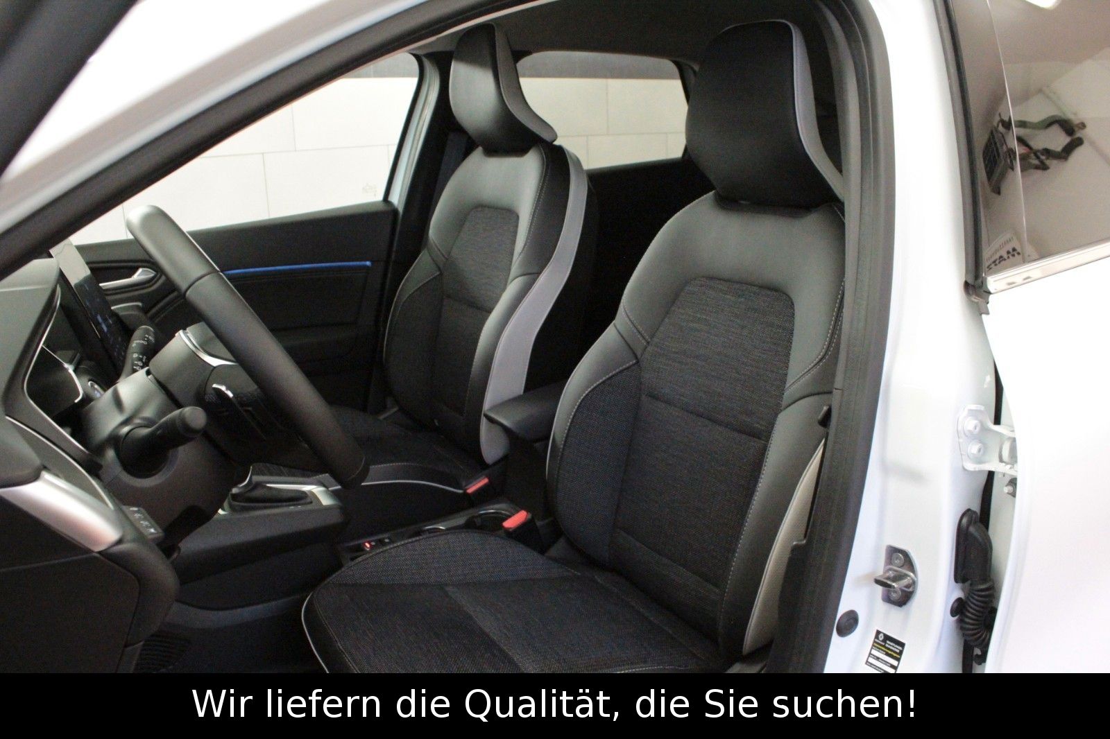 Fahrzeugabbildung Renault Captur Mild Hybrid 140 Techno*Winterpaket*