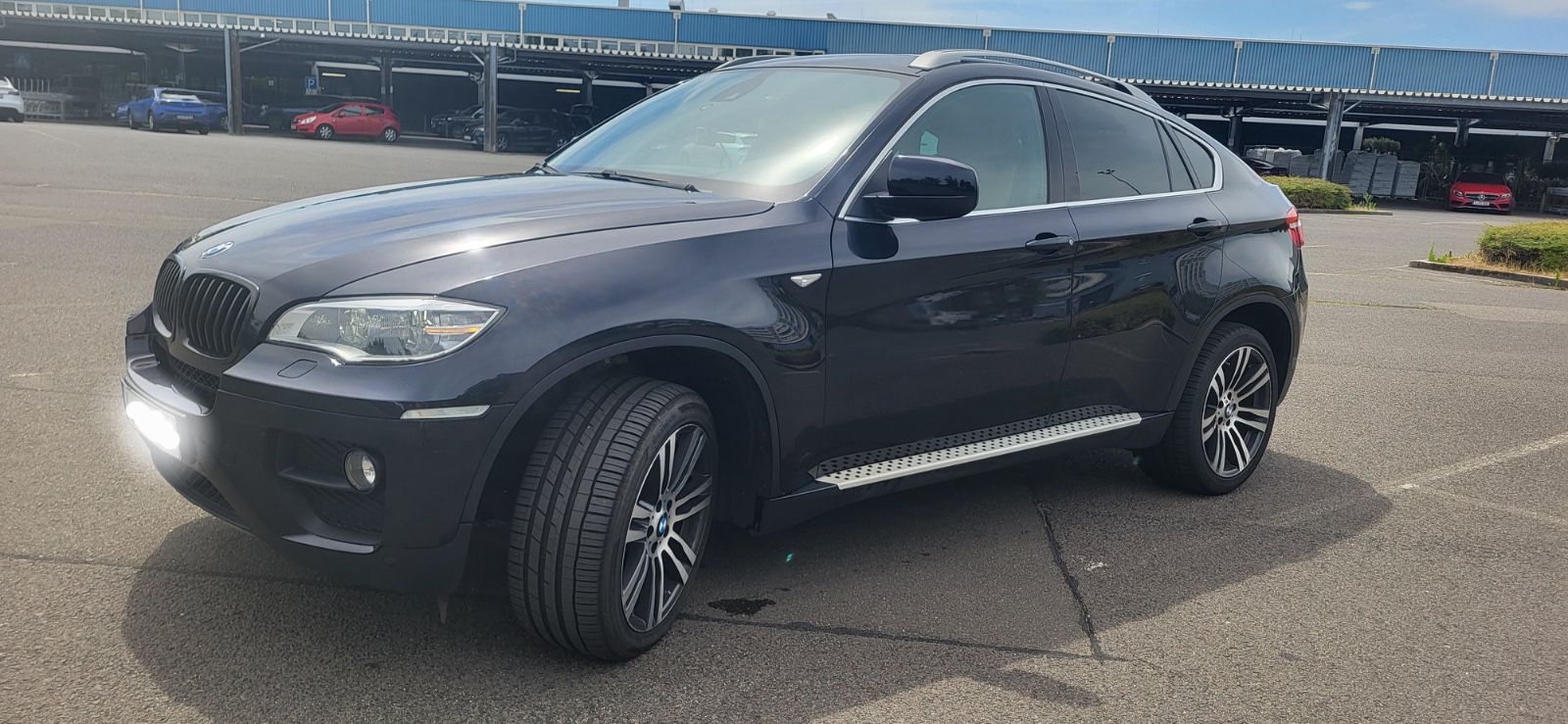 BMW X6 xDrive50i -