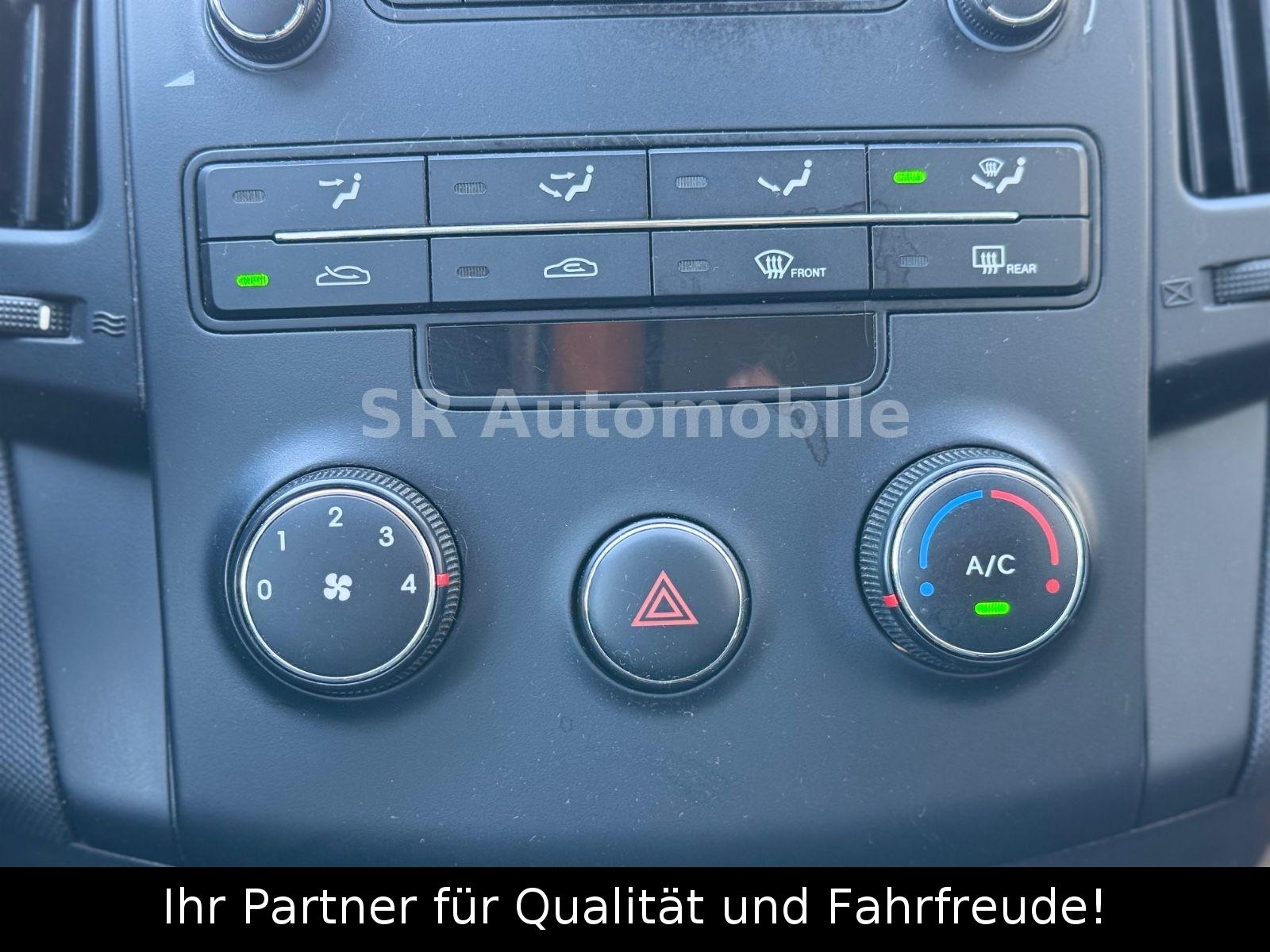 Hyundai i30 2011 — photo 14