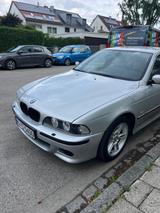 BMW 540i A - ohne Rost, wenig km - silberne BMW 540