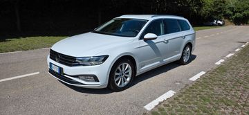 Volkswagen Passat - 2