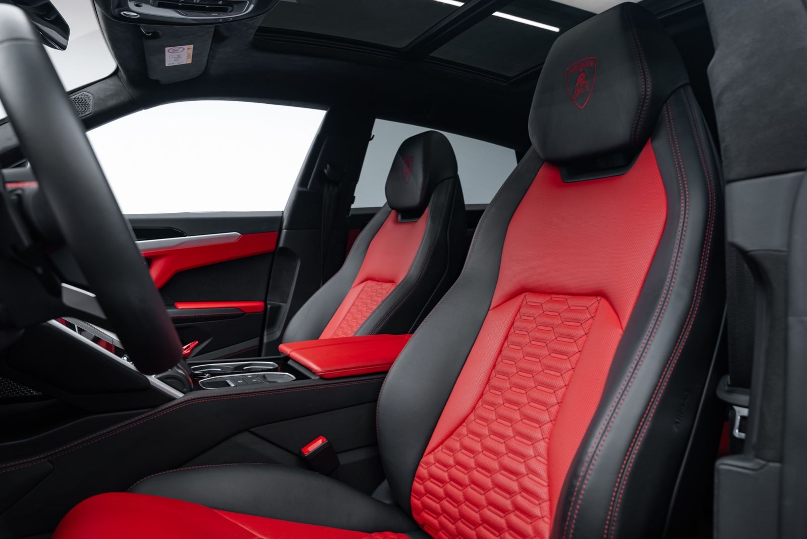 Fahrzeugabbildung Lamborghini Urus PANO/BANG&OLUFSEN/NIGHT VISION