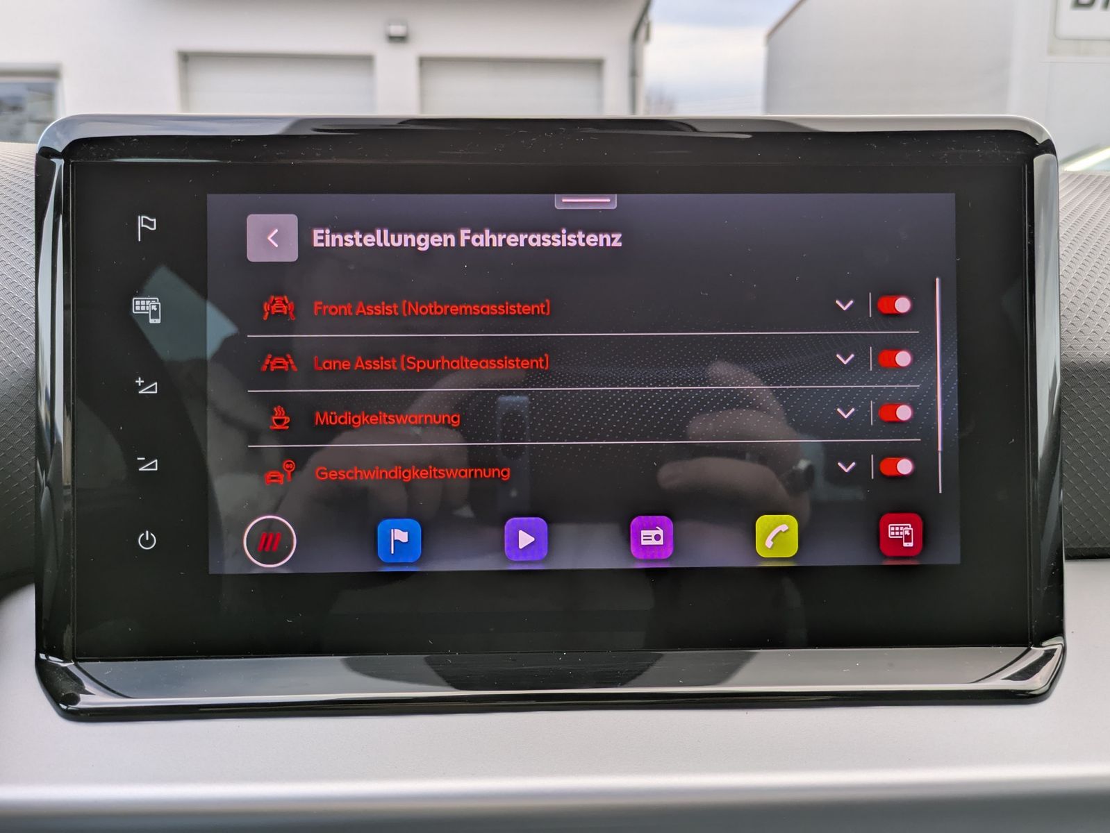 Fahrzeugabbildung SEAT Arona 1.5 TSI FR DSG AHK*ACC*LED*APP*DAB*KAMERA