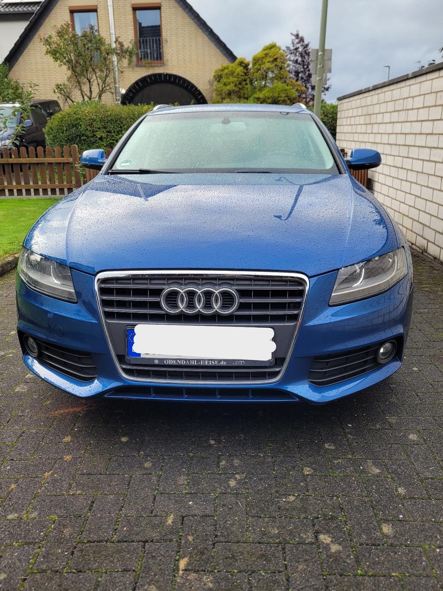 Audi A4 2011 — photo 11