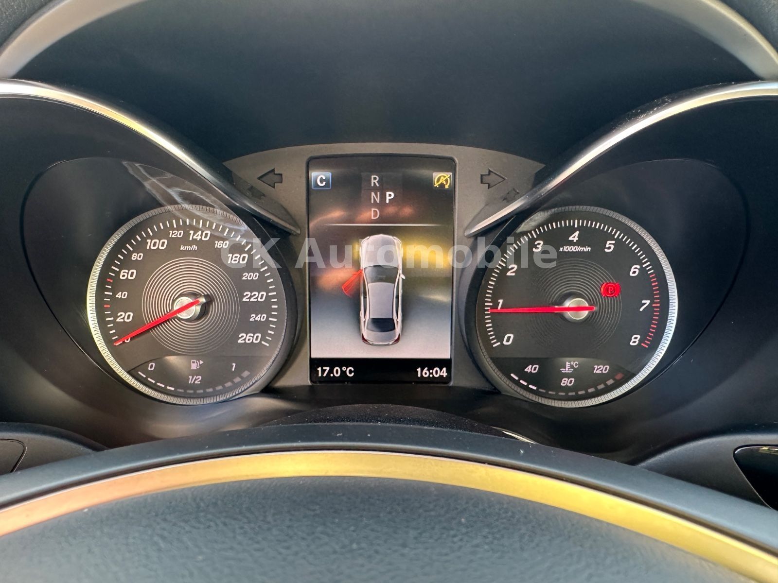 Fahrzeugabbildung Mercedes-Benz C 200 CGI Lim. Avantgarde Autom./Navi/LED/ILS