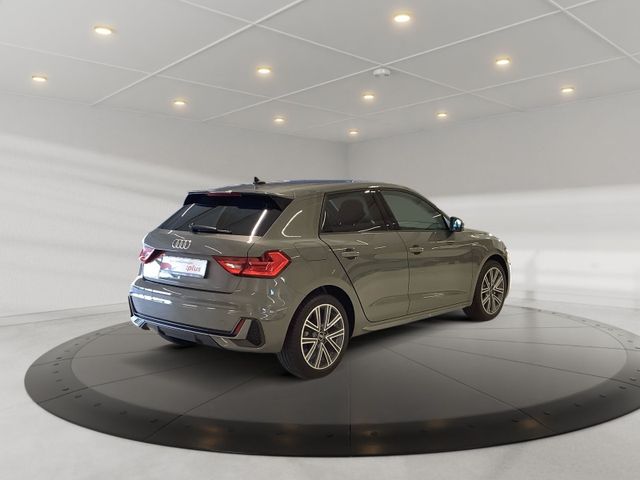 A1 Sportback S line 30TFSI S tronic,LED,Navi Plu