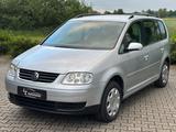 Volkswagen Touran Trendline Tempomat Klima TÜV NEU - gebrauchte Volkswagen Touran aus dem Jahr 2004