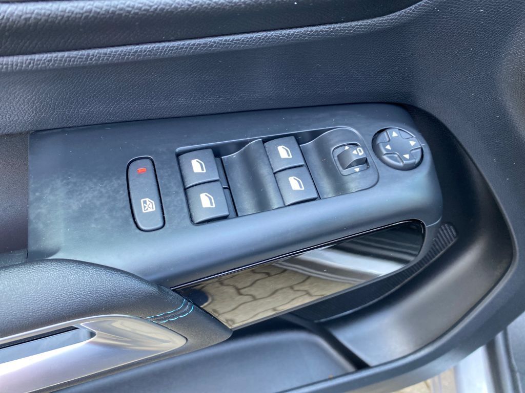 Fahrzeugabbildung Citroën C5 Aircross Pure Tech 130 S&S EAT8 MAX