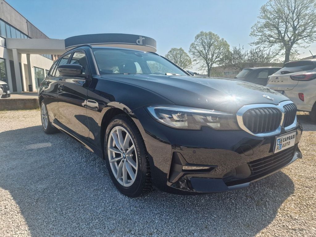 Image of BMW 320