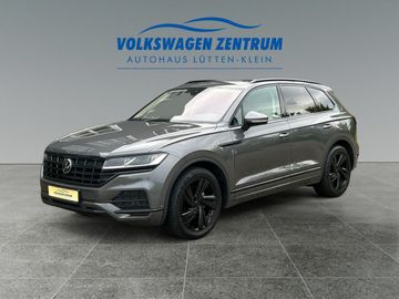 Volkswagen Touareg - 1