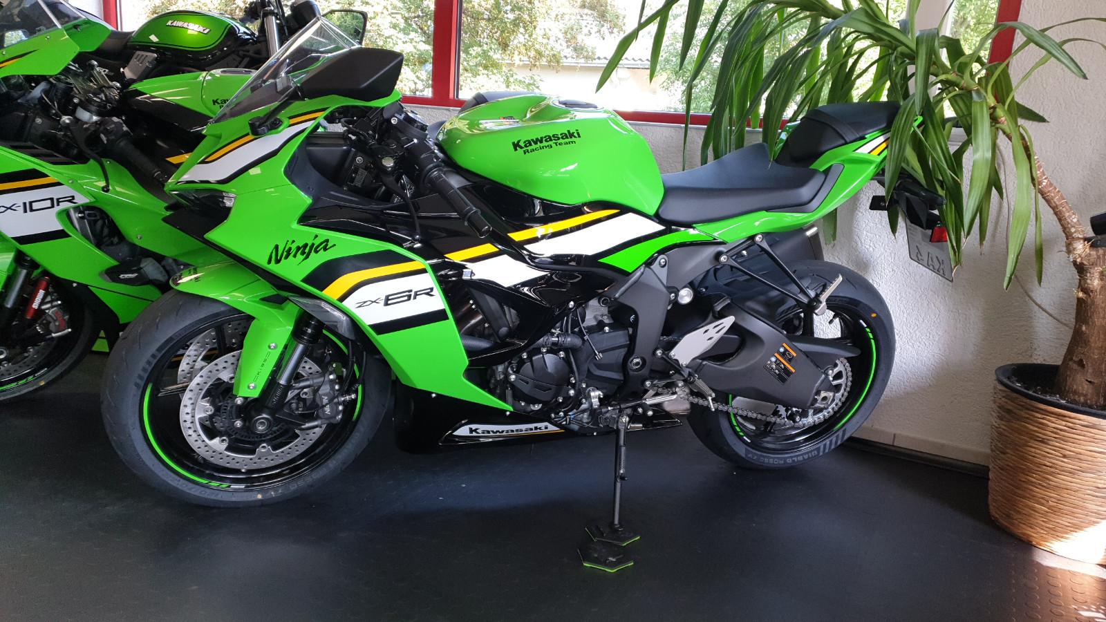 Kawasaki ZX 6 R Grün