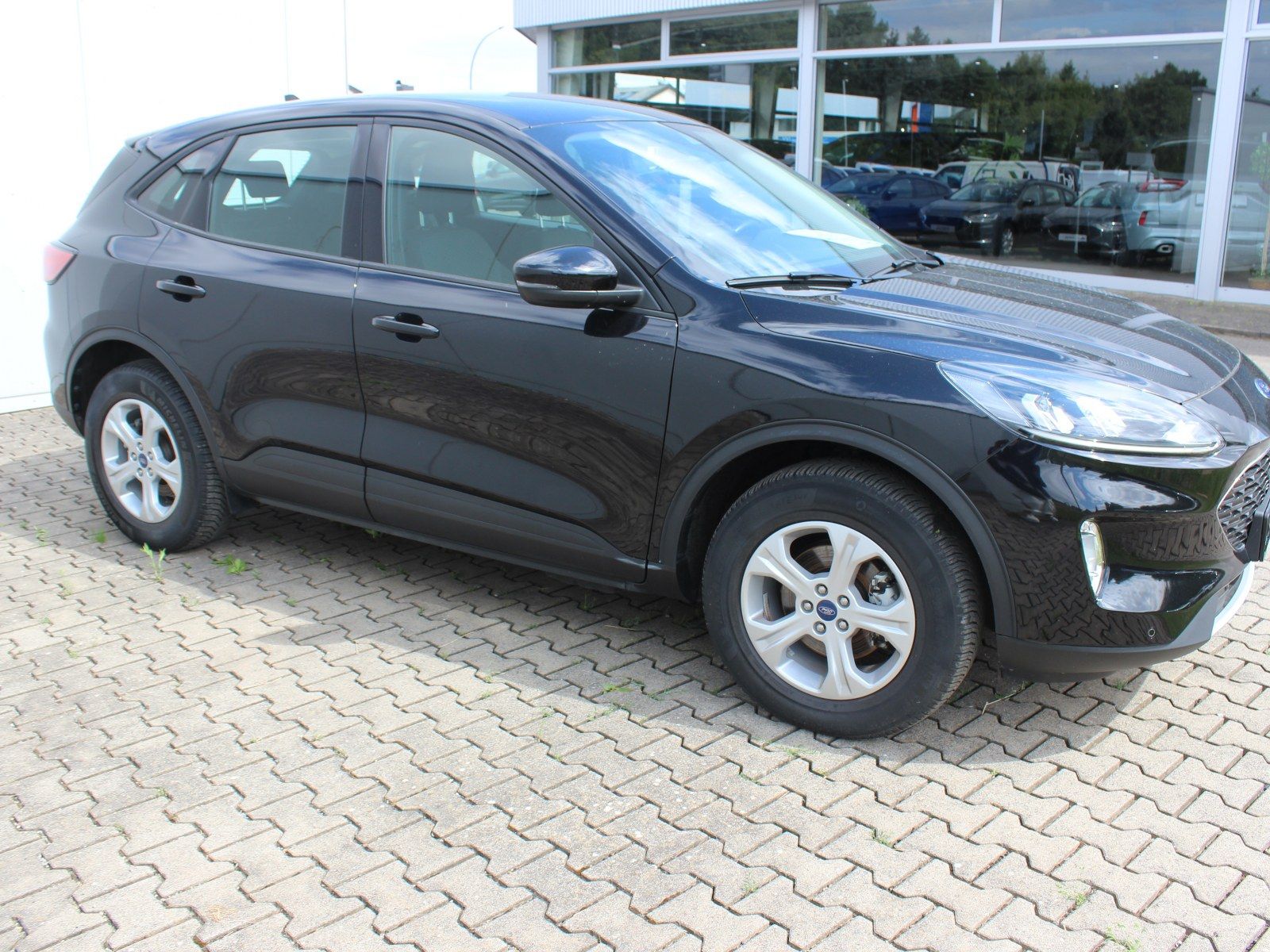 Fahrzeugabbildung Ford Kuga Plug-In Hybrid Cool & Connect