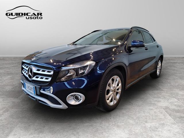 Mercedes-Benz GLA-X156 2017 - GLA 180 d Business