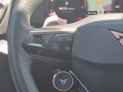 Fahrzeugabbildung CUPRA Leon 1.5 eTSI DSG AHK*DYNAMICA*EDGE*LED*5JGARAN.