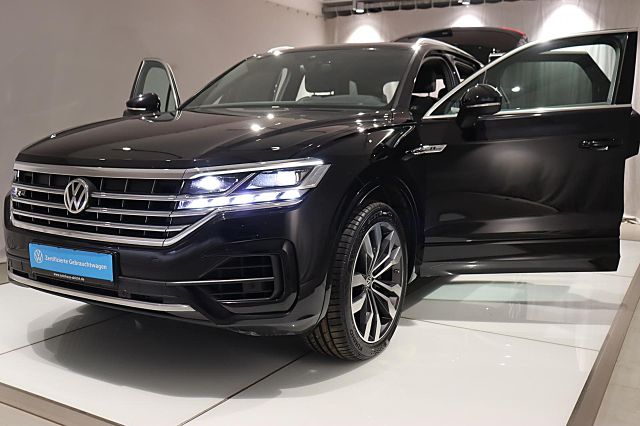 Touareg R-Line 3.0 TDI 4Motion LEDER NAVI STANDH